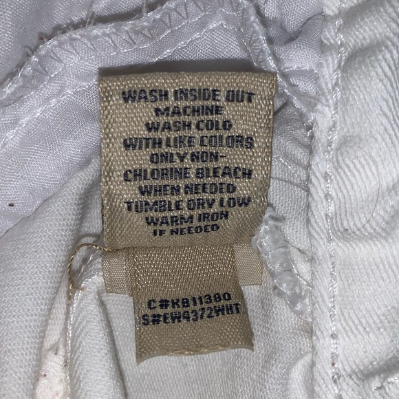 EARL JEAN WHITE DENIM JACKET - Picture 7 of 7